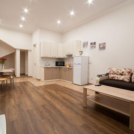 Wonderful Flat On City Center Uzhhorod Exterior foto