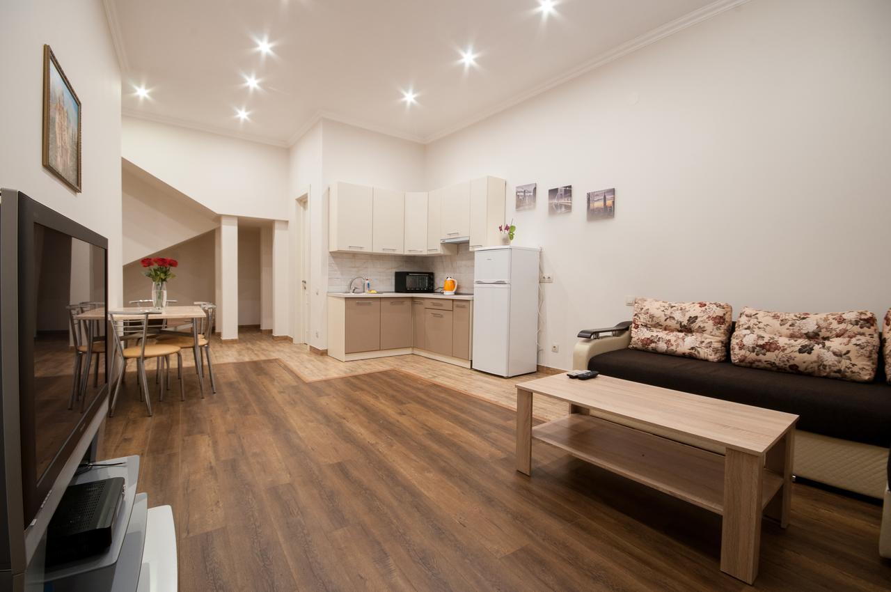 Wonderful Flat On City Center Uzhhorod Exterior foto