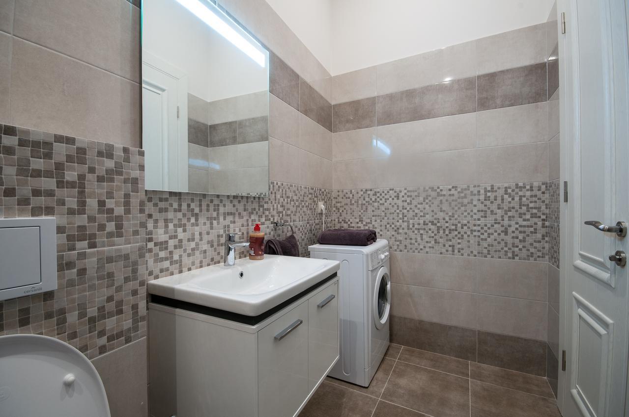 Wonderful Flat On City Center Uzhhorod Exterior foto